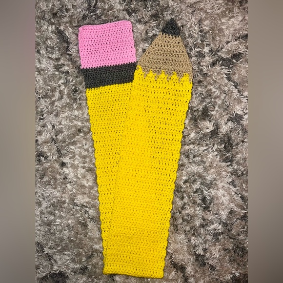 ✏️ Pencil Scarf - Picture 3 of 5